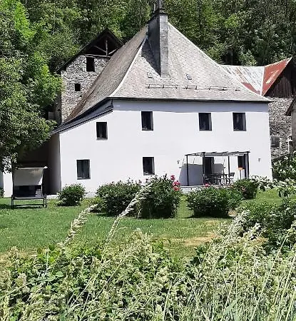 Le Manoir, Beryl Apartment